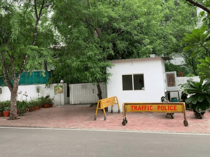 सरकारी बंगलों में अवैध कब्जा तो दस गुना लगेगी पेनाल्टी:चार इमली, 74 बंगले, 45 बंगले, प्रोफेसर कालोनी में रहने वाले पूर्व मंत्रियों, नेताओं की होगी फजीहत