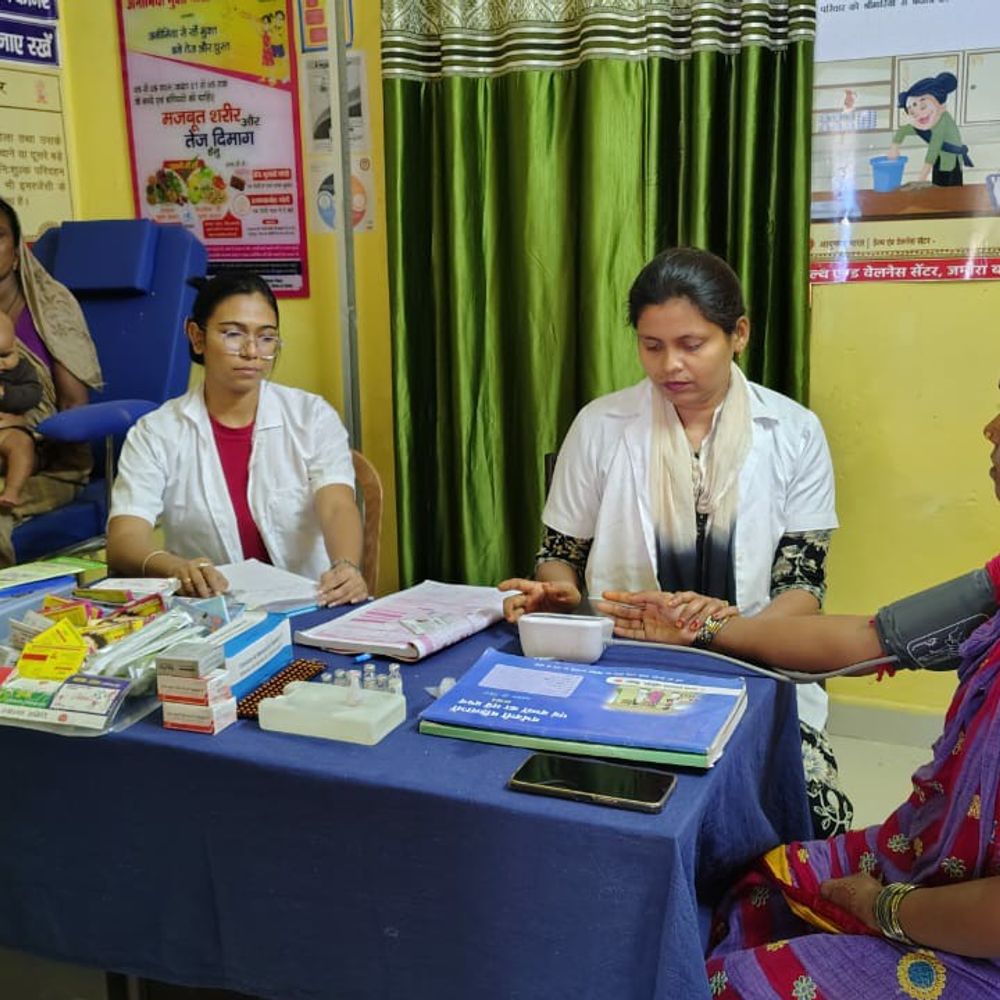 कटिहार में स्वास्थ्य सेवाओं का व्यापक नेटवर्क:सदर अस्पताल, प्रखंड और 372 उपकेंद्रों पर ग्रामीणों का हो रहा इलाज