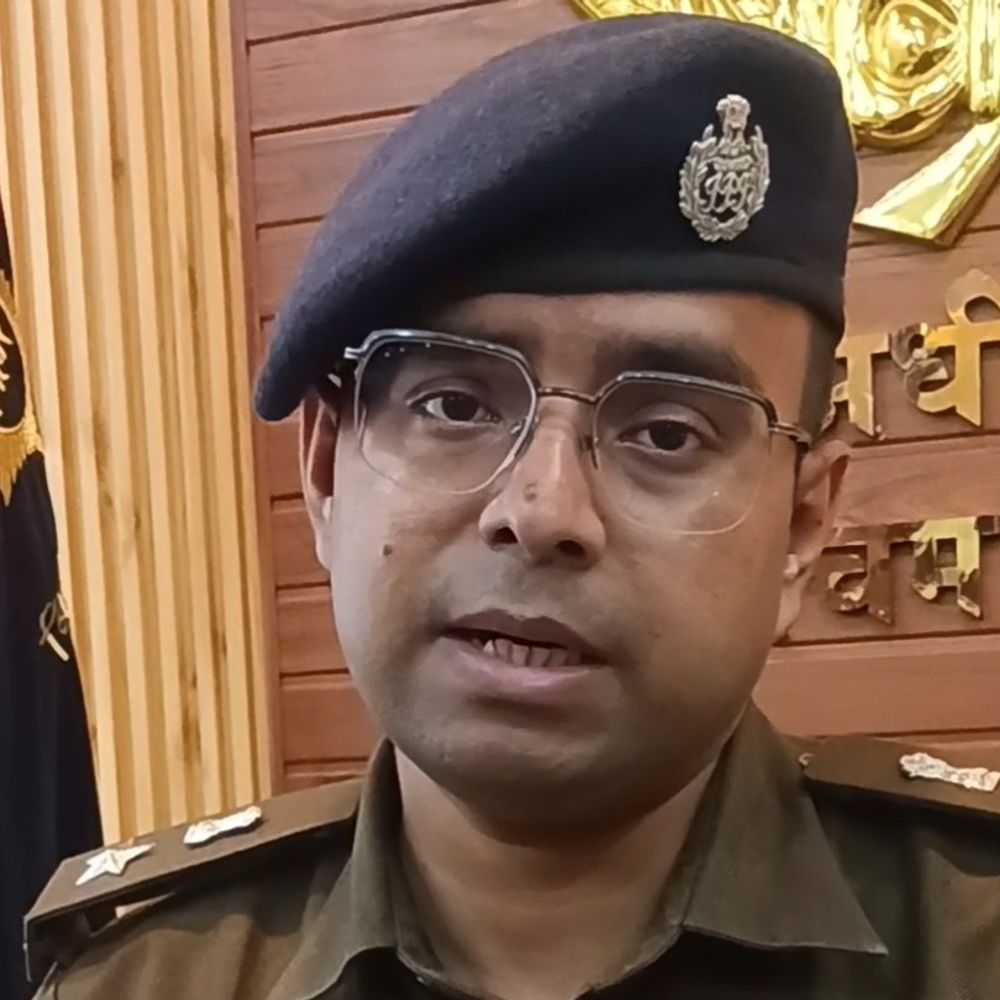 पश्चिम चंपारण में 10 से 25 हजार का इनाम:बेतिया पुलिस ने 30 फरार अपराधियों पर किया घोषित , हत्या-लूट; रंगदारी में वांछित