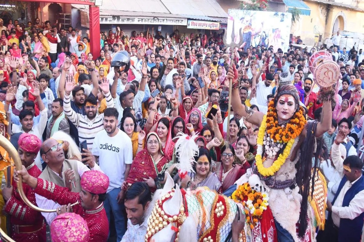 महाशिवरात्रि पर महादेवमय हुआ शहर: भूत-प्रेतों संग निकली शिव बारात