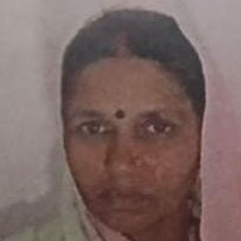 सीवान के मन्द्रापाली में महिला का अर्धजला मिला शव:बारात में शामिल होने निकली थी घर से, परिजन ने हत्या की जताई आशंका