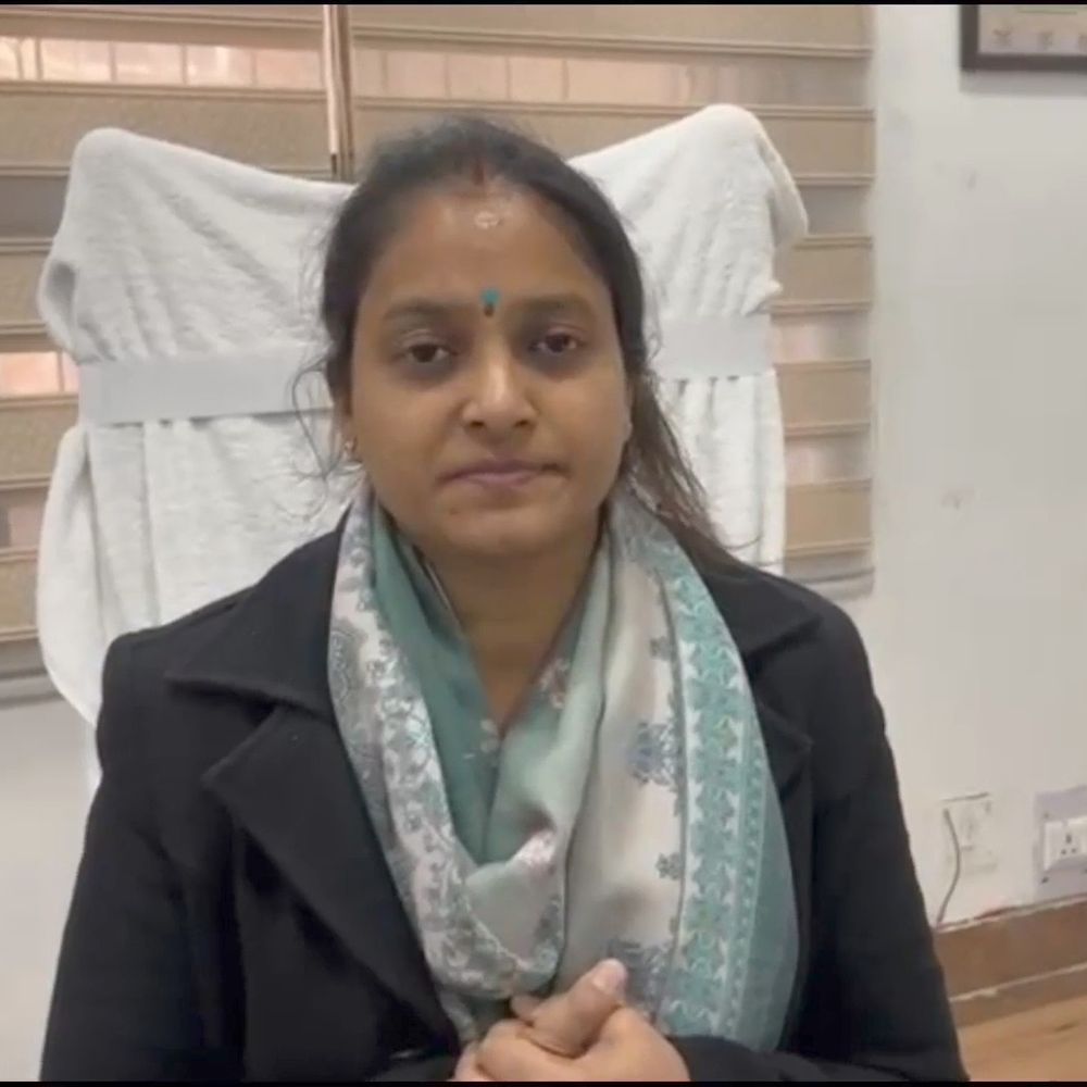 अमरोहा डीएम ने शराब की दुकान को नोटिस जारी किया:एक सप्ताह में मांगा जवाब, दस रुपये एक्स्ट्रा लेने की हुई थी शिकायत