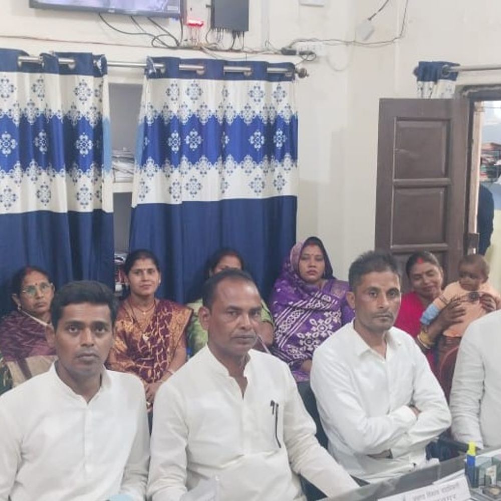 दाउदनगर में प्रमुख-उपप्रमुख के खिलाफ अविश्वास प्रस्ताव:पंचायत समिति सदस्यों ने बीडीओ को आवेदन देकर बैठक की मांग की