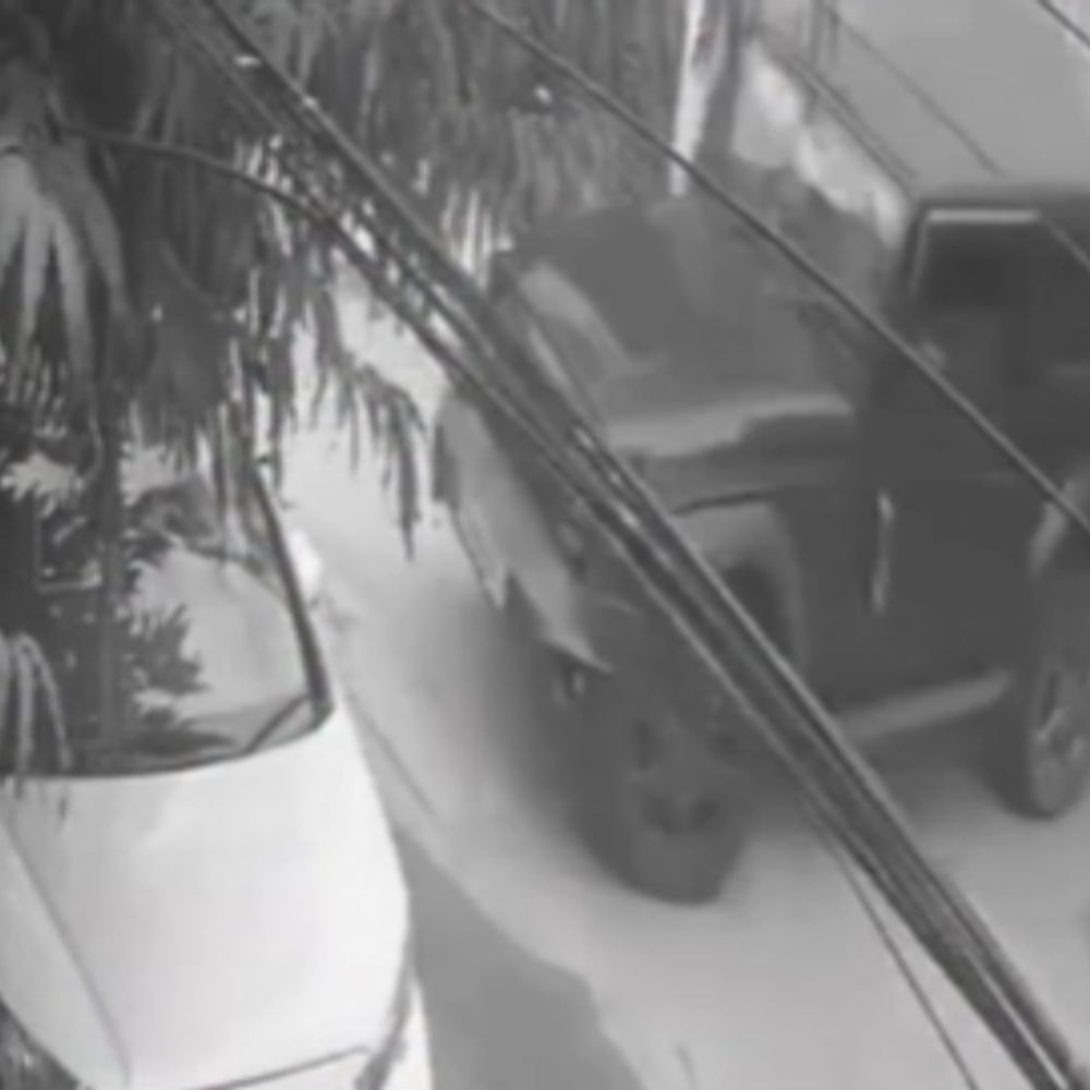 जयपुर में ब्लैक थार से मचाया आतंक, VIDEO:खड़ी चार कारों को मारी टक्कर, लोगों पर जीप चढ़ाने की कोशिश