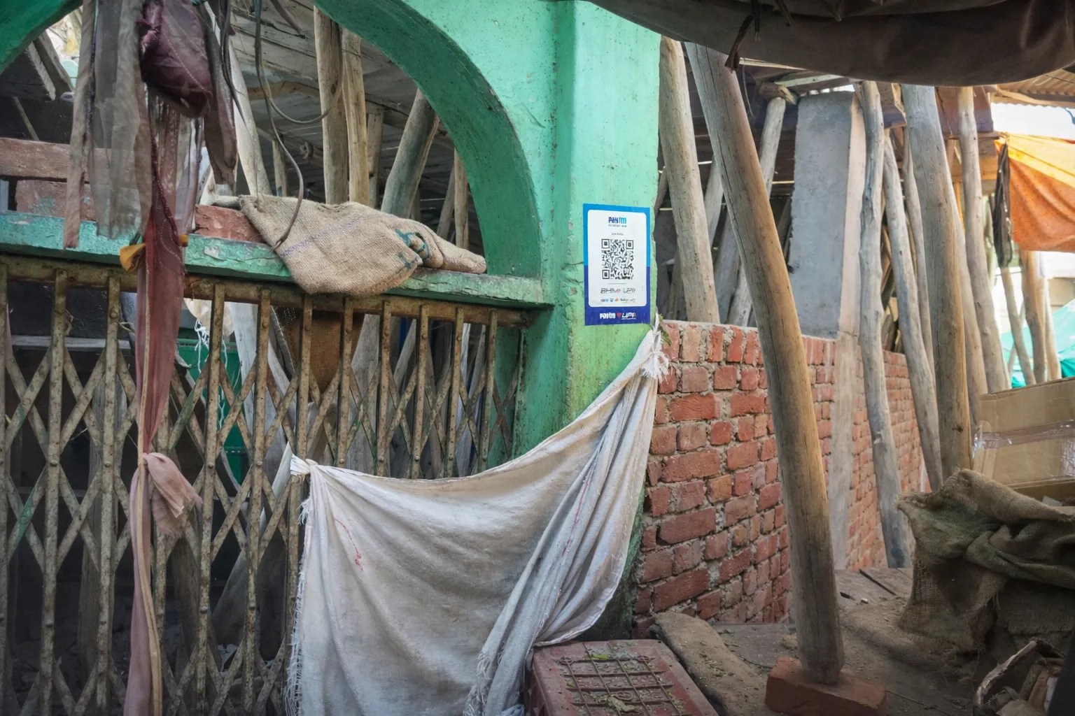 जयपुर में चांदपोल दरगाह विवाद: पांच सदस्यीय समिति गठित, काम अग्रिम आदेश तक बंद, विधायकों में तकरार जारी