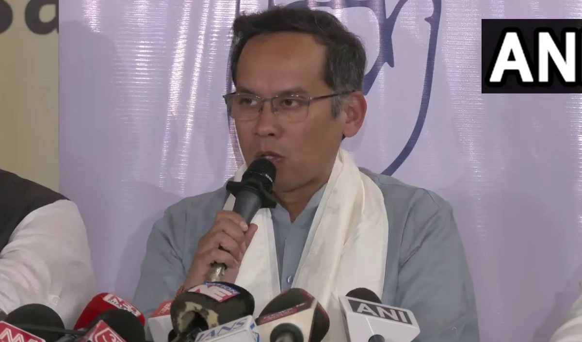 ‘Pakistan के एजेंट’ वाले आरोप पर भड़के Gaurav Gogoi, बोले- CM की कुर्सी के लायक नहीं Himanta Sarma