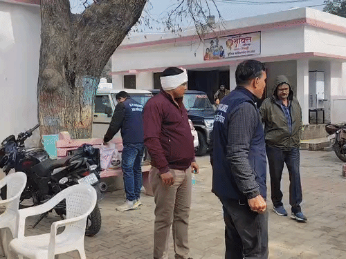 गाजियाबाद में निवाड़ी SHO जयपाल रावत अरेस्ट:विजिलेंस ने मारा छापा, थाने में 50 हजार रुपये की रिश्वत मौके से बरामद