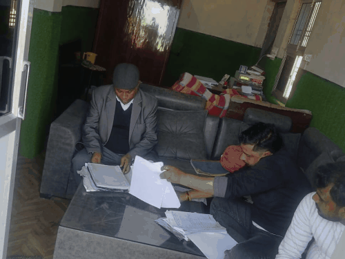 सेंसर वायर में चिप लगाकर लाखों का स्क्रैप चोरी:अलीगढ़ में धर्मकांटों पर वजन दिखता था पूरा, मेरठ का चिप मास्टर रडार पर