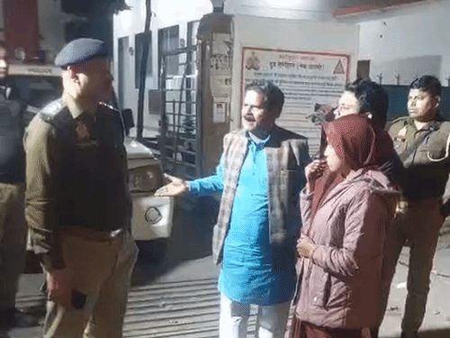 सीसीटीवी फुटेज मिले तो पता चले किसने बनाया था वीडियो:बैंक ने पुलिस को नहीं सौंपे फुटेज, पूर्व बैंक कर्मी के आरोपों पर पुलिस गंभीर