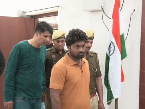 विदेशी कारोबारी से 2लाख डॉलर की ठगी करने वाले अरेस्ट:पुलिस कमिश्नर से ई-मेल के जरिए की थी शिकायत, 200 करोड़ की कर चुके हैं ठगी