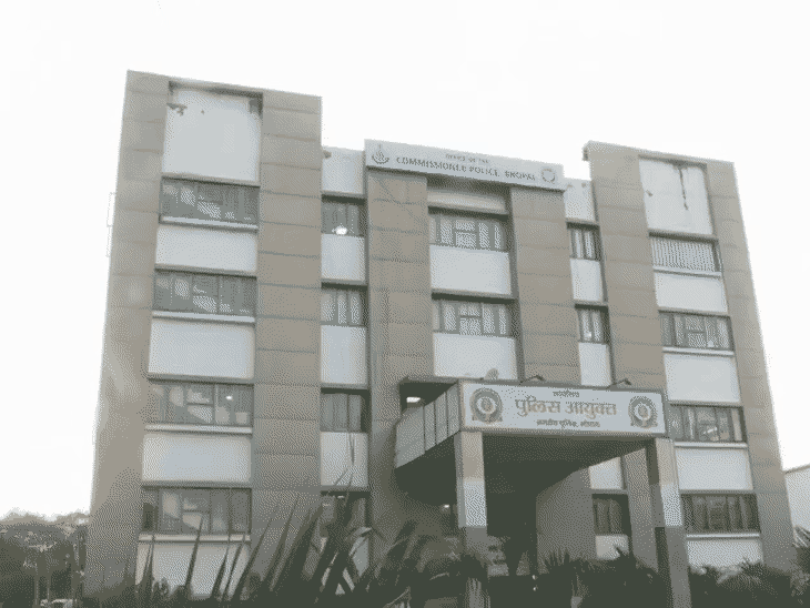 भोपाल के एक फ्लैट से ₹61 लाख कैश जब्त:मारपीट के आरोपियों की सर्चिंग के दौरान मिली रकम; हवाला की आशंका, 3 युवक हिरासत में