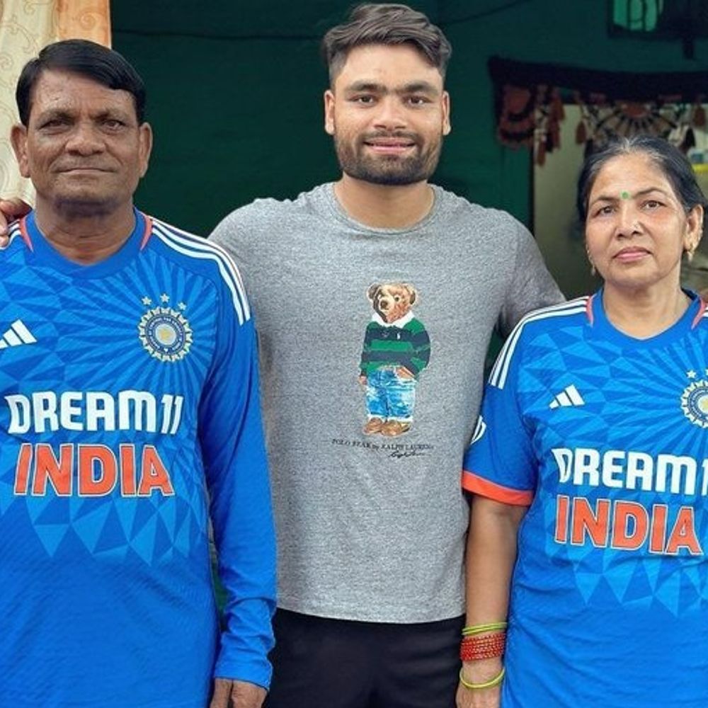 कोलकाता में भारतीय टीम के साथ जुड़ेंगे रिंकू सिंह:कल पिता के अंतिम संस्कार में शामिल हुए; वेस्टइंडीज के खिलाफ मैच खेलेंगे