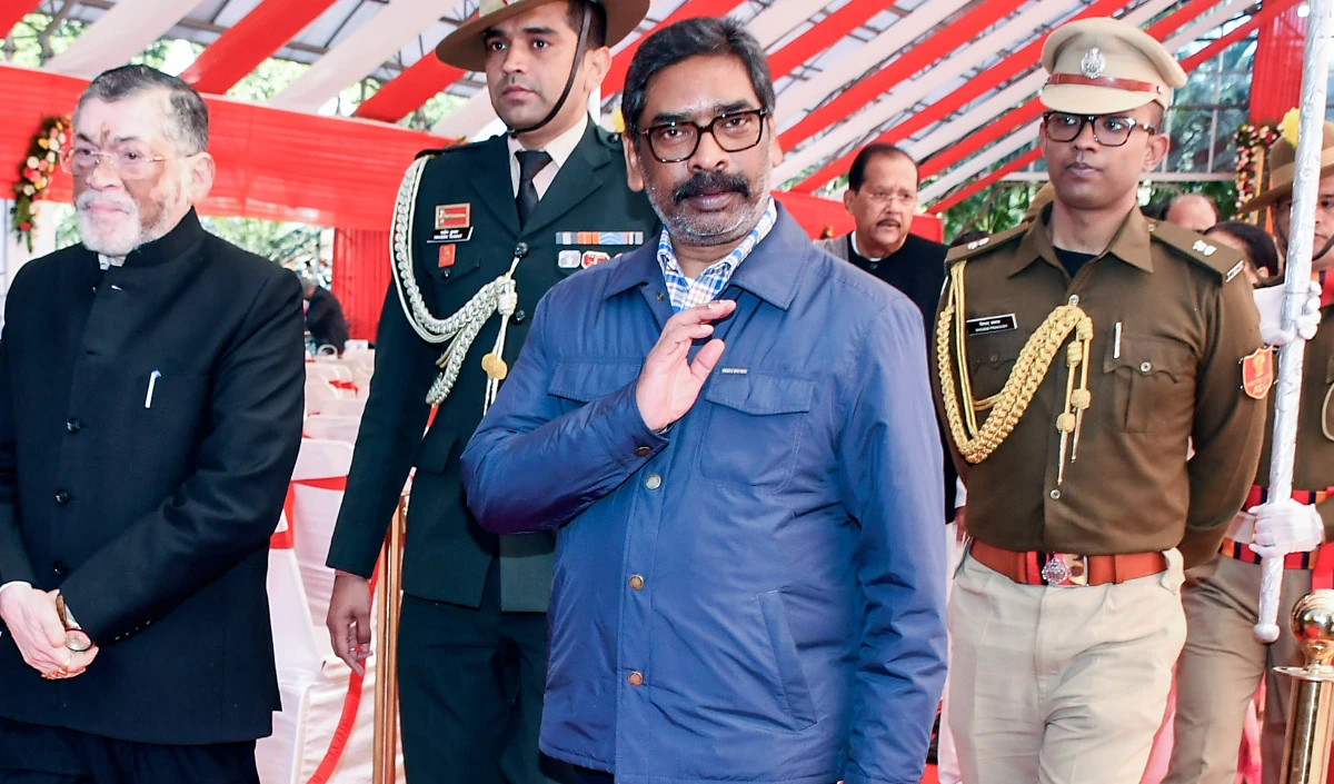 असम में सत्ता में बैठे व्यापारी, केंद्र ने आदिवासियों को हाशिये पर धकेल दिया: हेमंत सोरेन