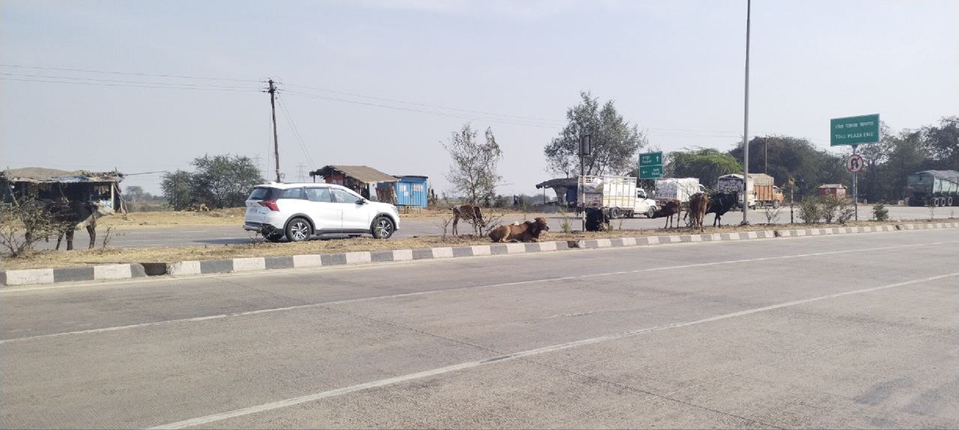  Public News: दरारों और अंधेरे से जूझता नेशनल हाईवे, सिर्फ दिखावे की स्ट्रीट लाइट