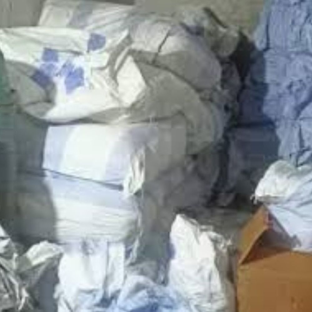 रायपुर में पकड़ाया 10 लाख का गुटखा:खमराई के यार्ड में डंप था गुटखा, नॉर्थ जोन-एसीसीयू की टीम ने मारी रेड; कार्रवाई जारी