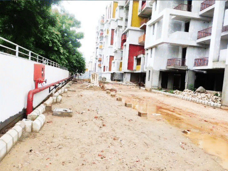 पानीपत के ‘एस्ट्रम ला रेगेंस’ के बिल्डर को झटका:फ्लैट कब्जे में देरी पर खरीदारों को ब्याज सहित भुगतान का आदेश, HRERA ने लिया एक्शन