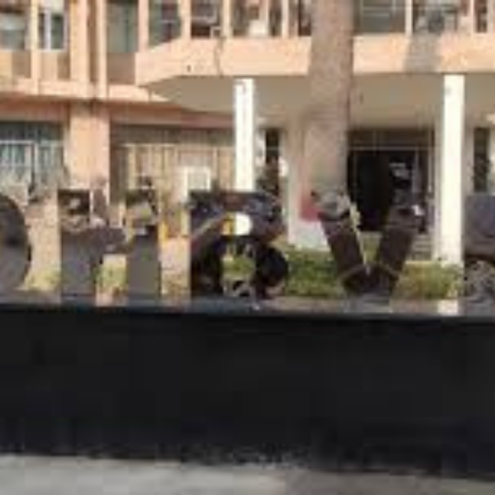 राजनीतिक सिफारिशों से परेशान हुए फतेहाबाद बिजली निगम SE:कर्मचारियों के लिए जारी किया लेटर; लिखा-ट्रांसफर के लिए न करवाएं सिफारिश