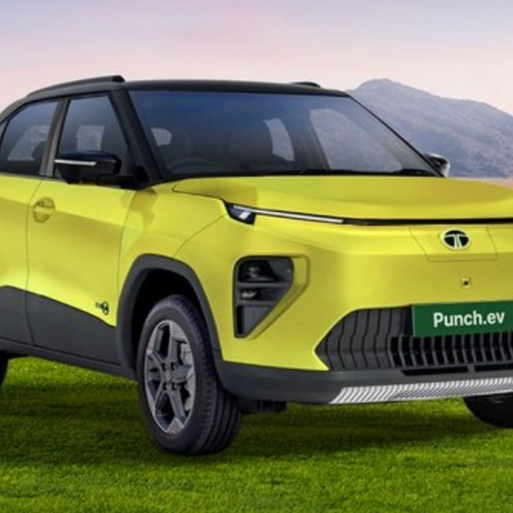 ब्राइट येलो कलर में दिखा पंच EV का फर्स्ट लुक:421km की रेंज के साथ 20 फरवरी को आएगी, ADAS सेफ्टी और वेंटिलेटेड सीट्स जैसे फीचर मिलेंगे