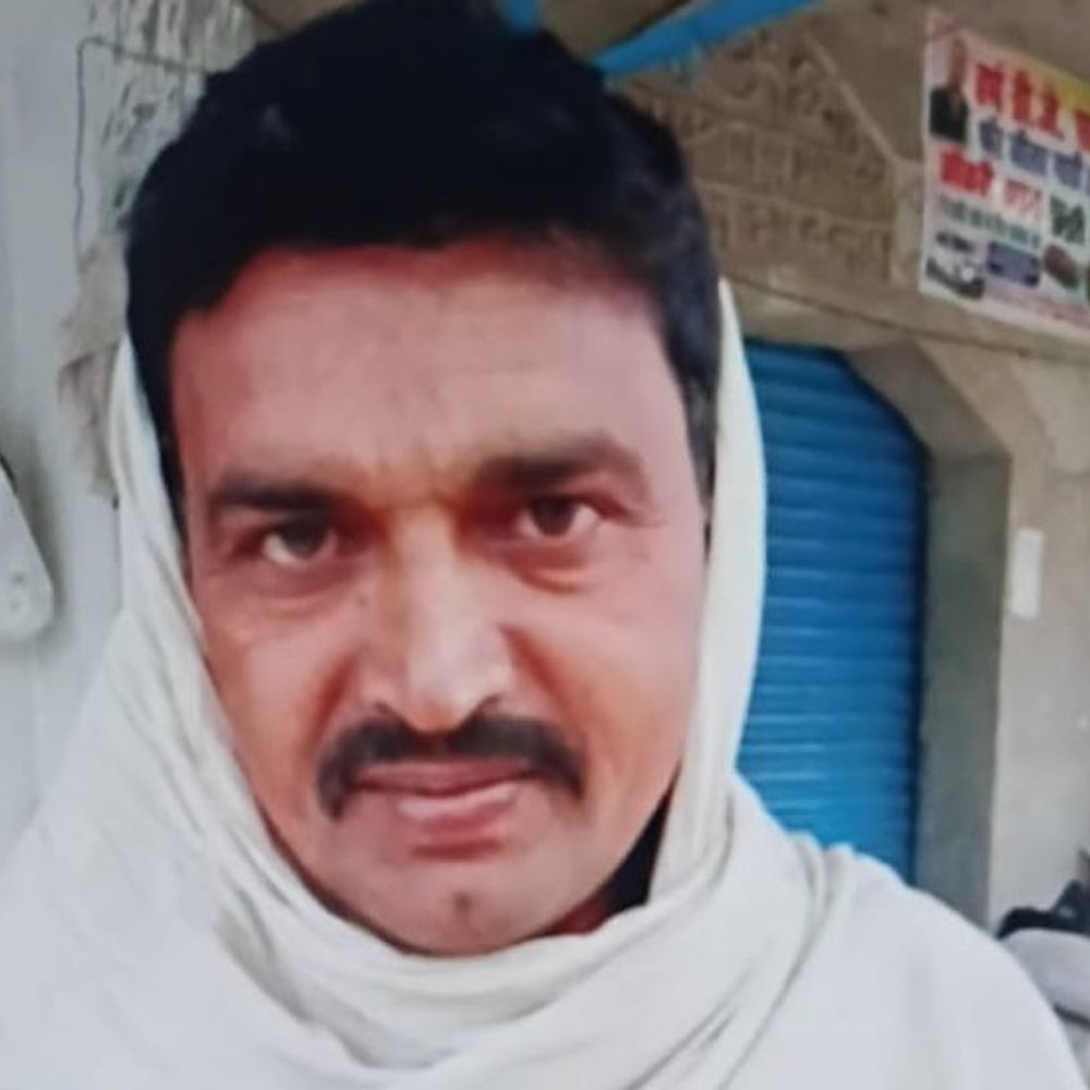 औरंगाबाद में तेज रफ्तार पिकअप ने दुकानदार को रौंदा:दुकान बंद करके घर जा रहे थे, मौके से भाग रहे ड्राइवर को लोगों ने खदेड़कर पकड़ा