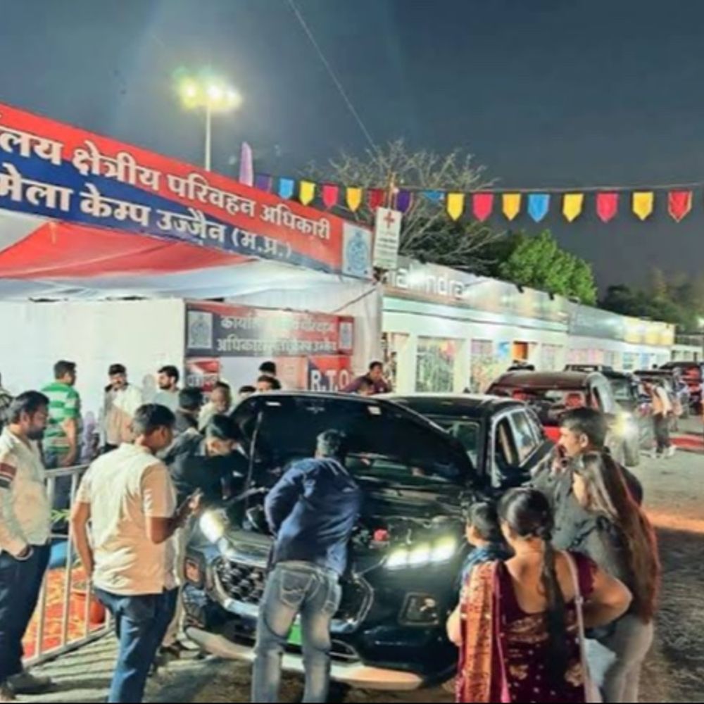 उज्जैन व्यापार मेला में टैक्स छूट की प्रक्रिया अटकी:टैक्स दिए बगैर सड़कों पर दौड़ रहे वाहन,अधिकारी बोले-एक समय में दो मेलों के लिए सिस्टम अपडेट नहीं हो सकता