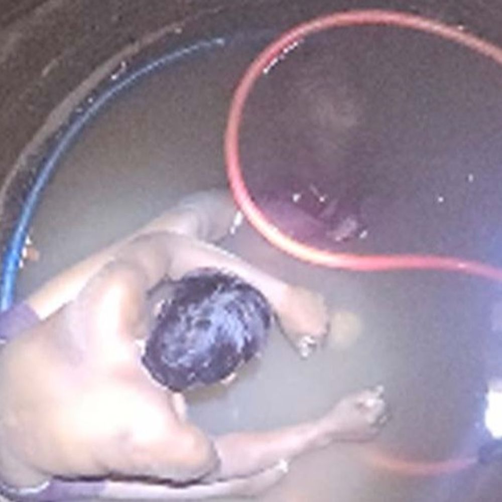 पिता ने बेटे को कुंए में डूबोकर मारा:पत्नी के छोड़कर जाने के बाद से तनाव में रह रहा था, रायगढ़ में पुलिस ने गिरफ्तार किया