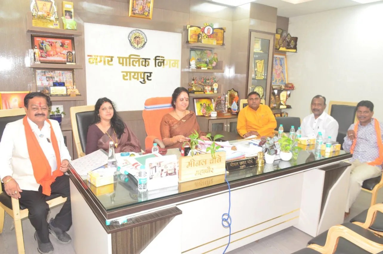 40 साल पुरानी पाइप लाइन का नक्शा नहीं, उलझन बढा़ रही मुसीबत, निगम के सामने चुनौती