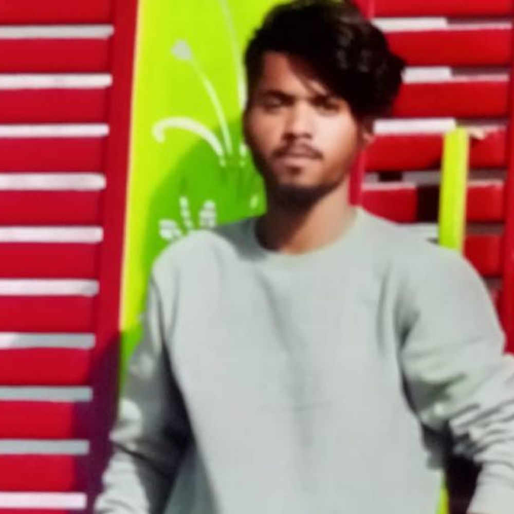 गोरखपुर में युवक की गोली मारकर हत्या:घर से बुलाकर ले गए दोस्त, झगड़े के बाद मारा, रोड जाम कर भीड़ ने किया हंगामा