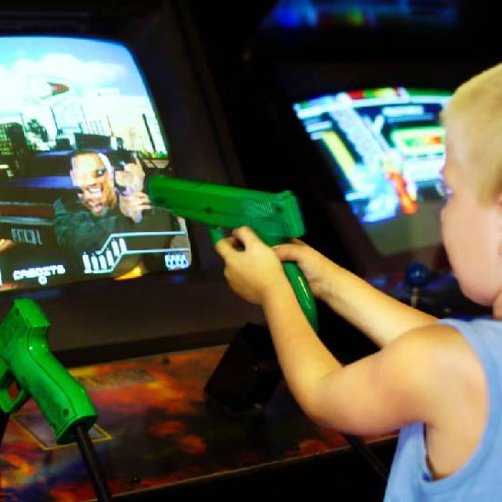 वीडियो गेम्स से बच्चों को बनाया जा रहा आतंकवादी:अमेरिका में 42% मामलों में नाबालिग शामिल, यूरोप में 20 से 30% केस में 12-13 साल के बच्चे