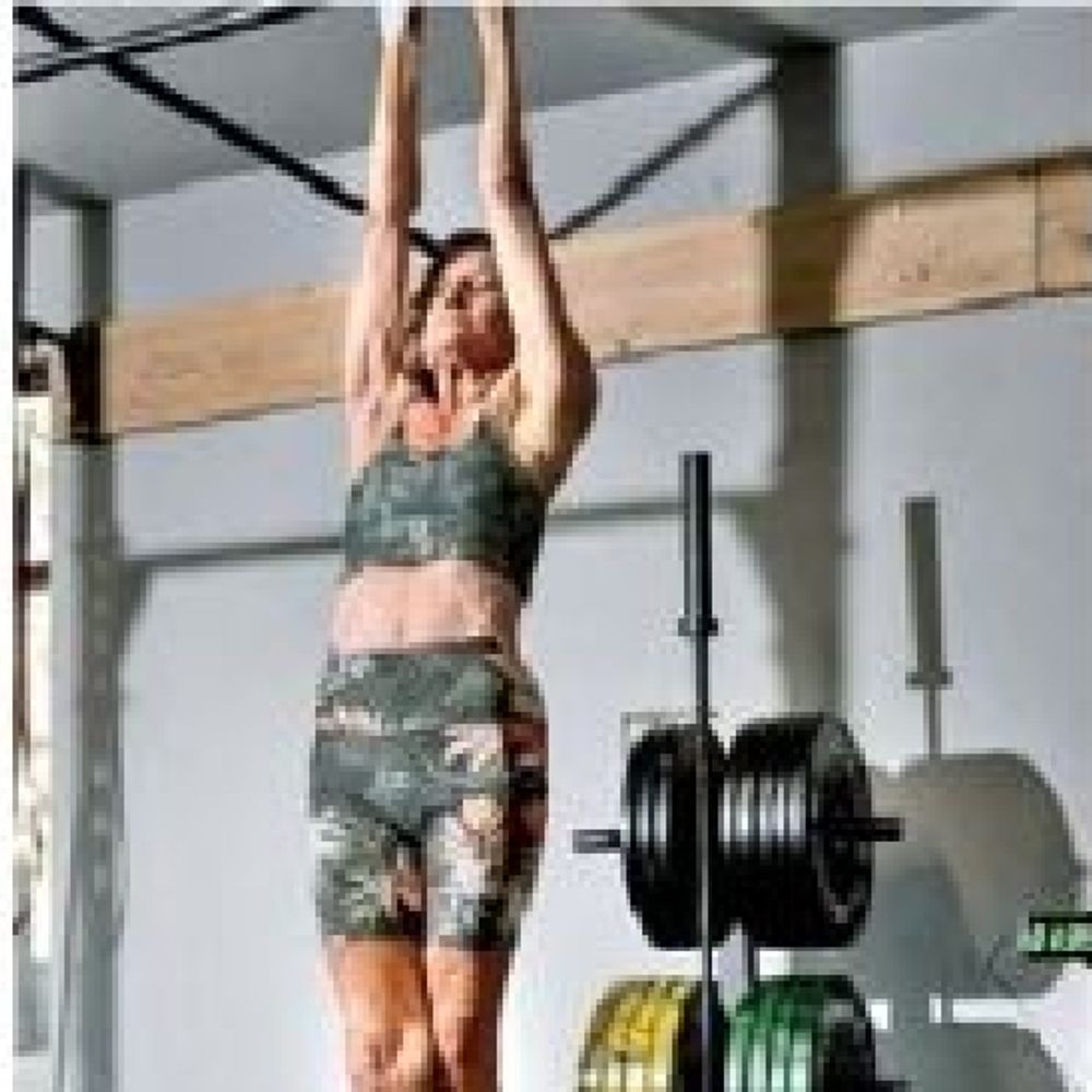 सुमनर बोलीं- शुरुआत करने में कभी देर नही होती:81 साल की उम्र…दोनों हाथ में गठिया, फिर भी 3 मिनट ‘डेड हैंग’, बनाया विश्व रिकॉर्ड