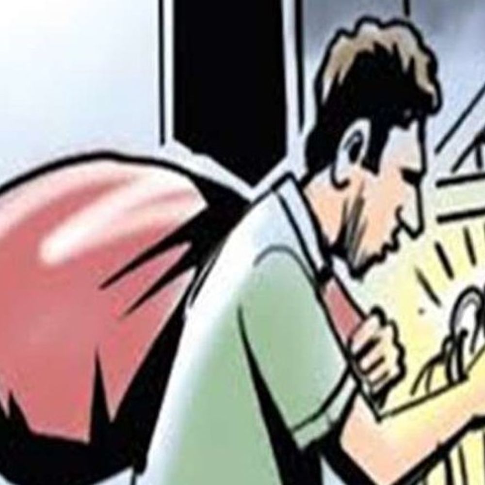 ज्वेलरी फर्म से 7.940 किलो चांदी लेकर कारीगर फरार:अशोक नगर थाने में एफआईआर दर्ज; पुलिस जुटी जांच में