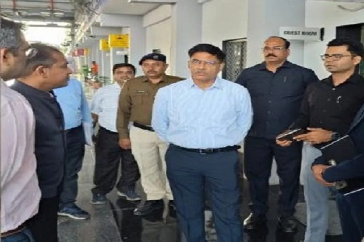 नॉन इंटरलॉकिंग कार्य में संरक्षा को विशेष प्राथमिकता देने पर जोर