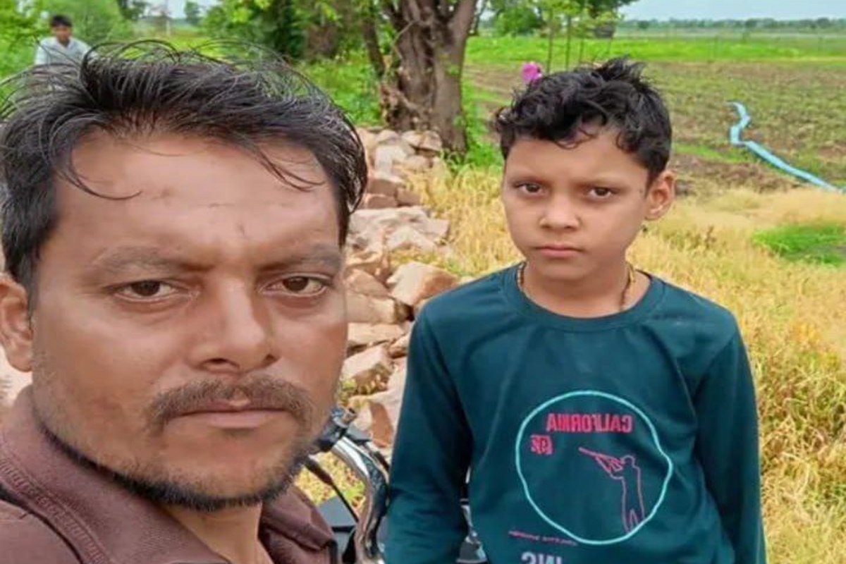 ट्रैक्टर-ट्रॉली की टक्कर से बाइक सवार पिता-पुत्र की मौत