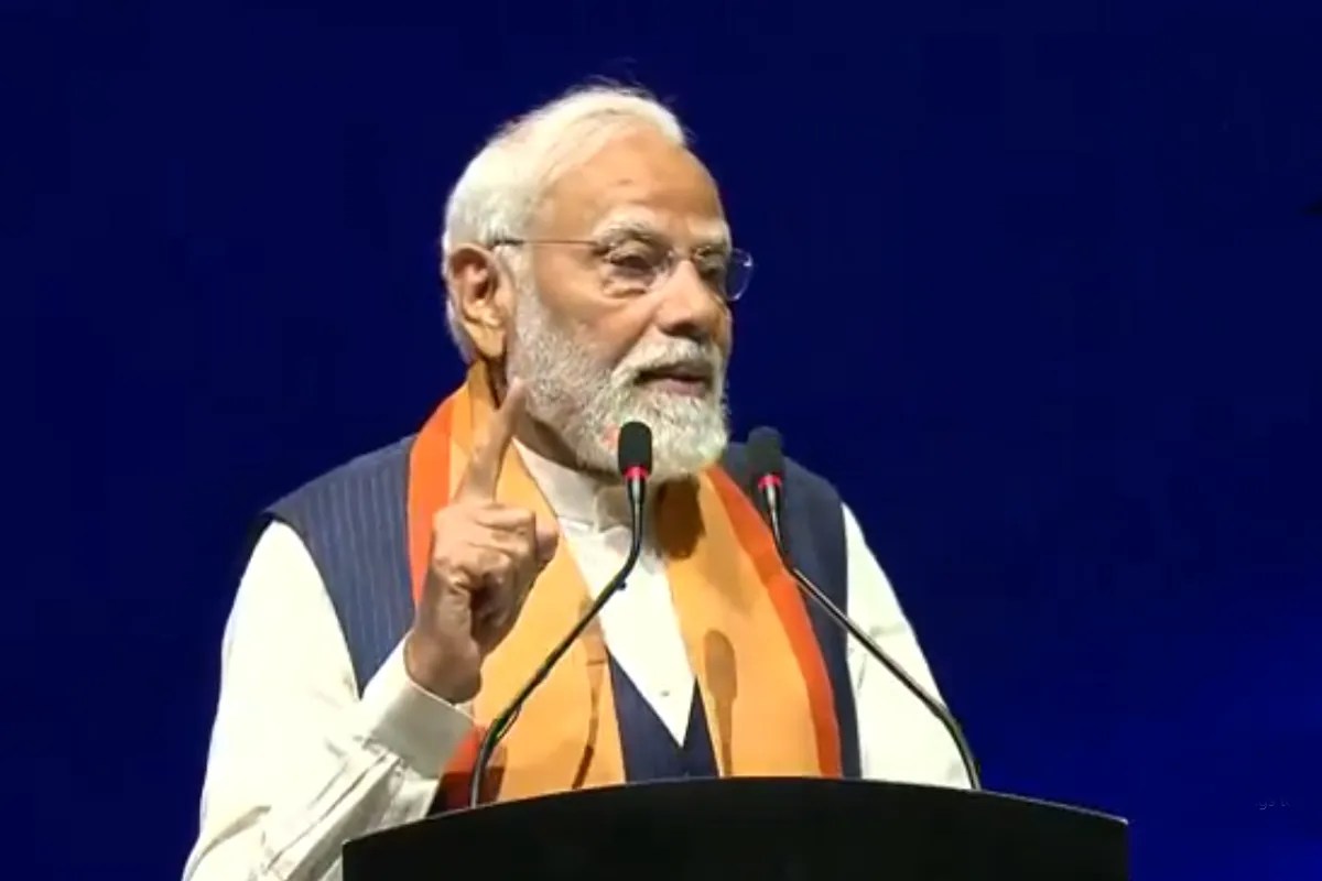 मलेशिया में संबोधन के दौरान पीएम मोदी ने कहा कुछ ऐसा, प्रधानमंत्री इब्राहिम से जयशंकर तक नहीं रोक पाए हंसी