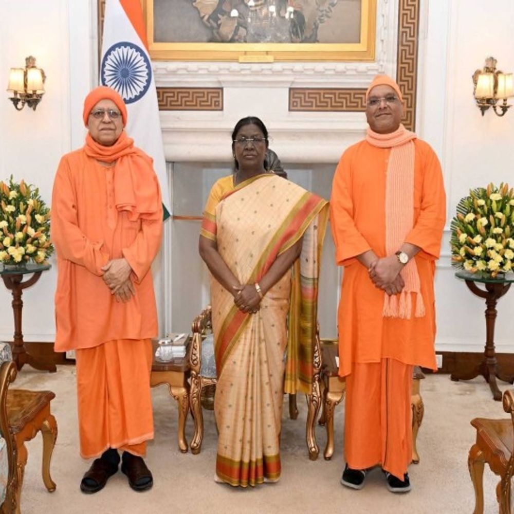 मार्च में राष्ट्रपति आ सकती हैं वृंदावन:राम कृष्ण मिशन चैरिटेबल हॉस्पिटल के पदाधिकारियों ने दिया निमंत्रण,कैंसर रोगियों की इलाज को पूर्णतया समर्पित ब्लॉक का होगा उद्घाटन