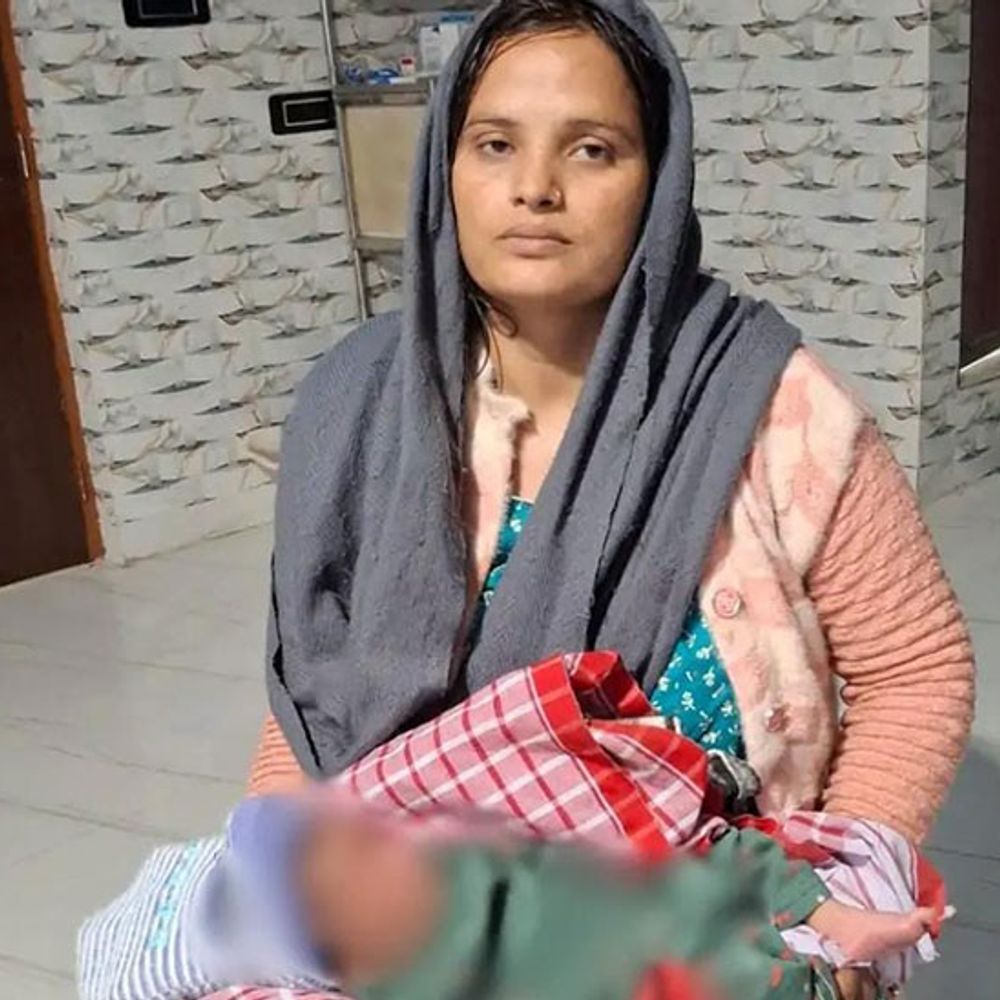 शादी के तीन दिन बाद मां बनी शाइस्ता परवीन:60 साल के प्रिंसिपल के साथ नेपाल में की शादी; भाई बोला- बहन को हिन्दू बना दिया