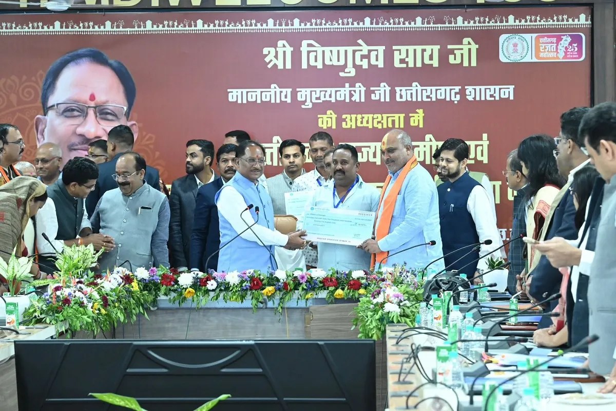 मुख्यमंत्री साय ने अन्य पिछड़ा वर्ग क्षेत्रों के सर्वांगीण विकास के लिए किए जा रहे कार्यों की विस्तृत समीक्षा की, निर्धारित समय-सीमा में पूर्ण करने के निर्देश