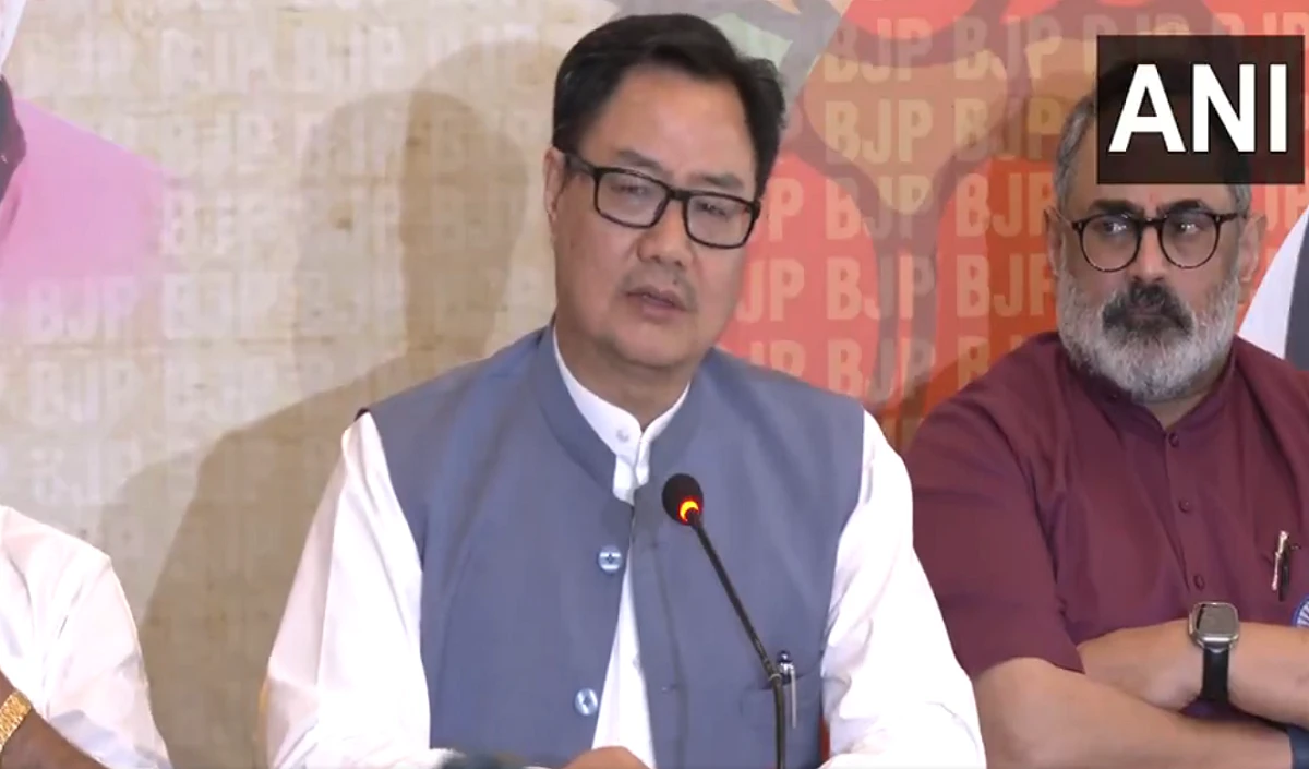 Lok Sabha में भारी हंगामा, रिजिजू बोले- Rahul Gandhi के लिए कांग्रेस ने गिराई सदन की गरिमा