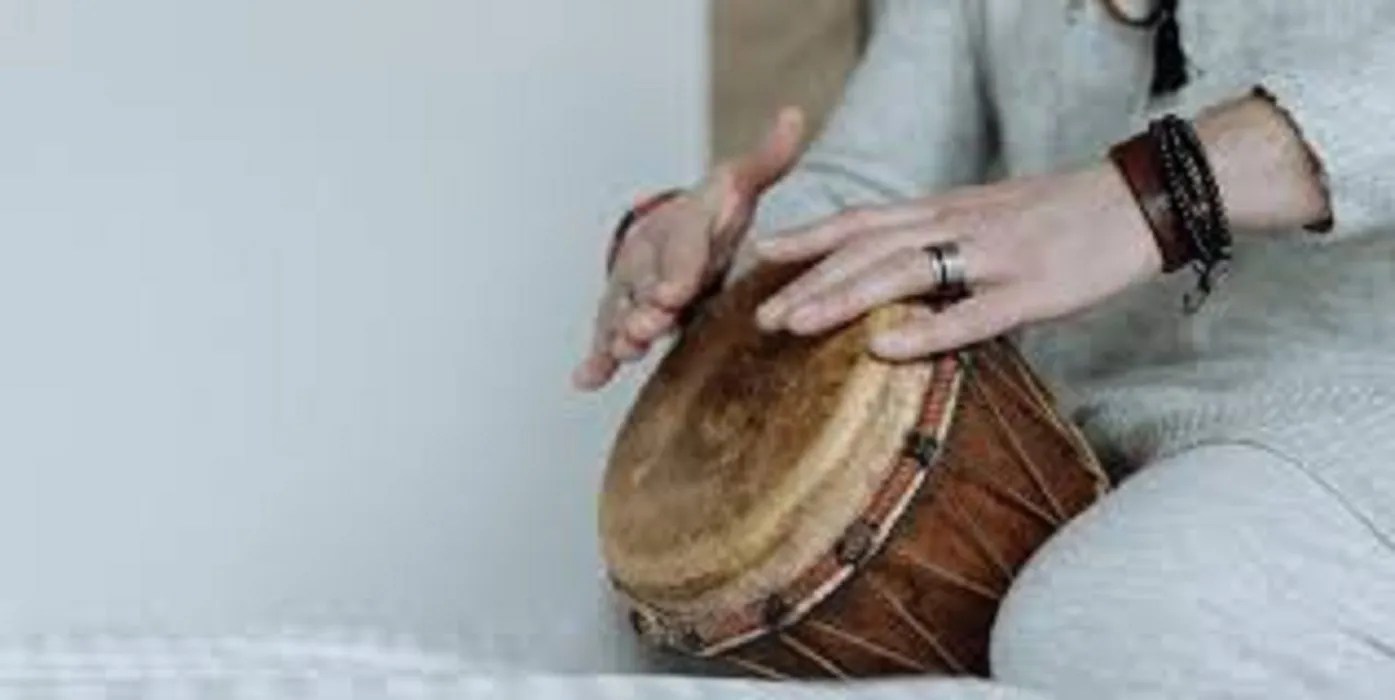 अब संगीत थेरेपी महत्वपूर्ण सहायक उपचार के रूप में उभर रही