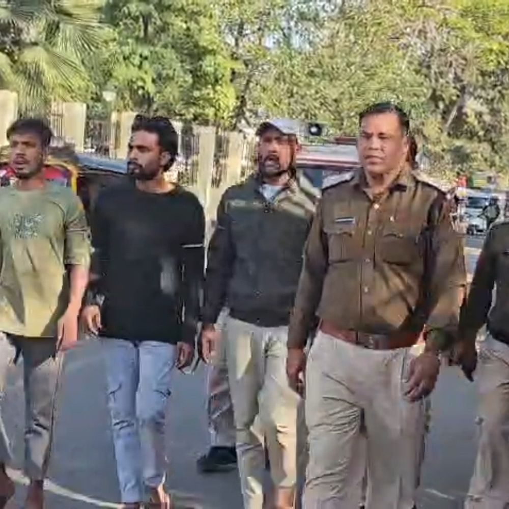 अपहरण कर युवक से लूट के चार आरोपी गिरफ्तार:मारपीट कर ऑटो में बैठकर ले गए थे साथ, पुलिस ने जुलूस निकालकर सिखाया सबक