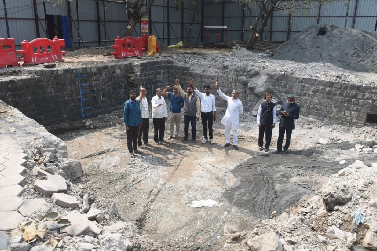 मेट्रो के नाम पर दफ़न कर दी 125 साल पुरानी ‘धरोहर’, पुलिस थाने में केस दर्ज