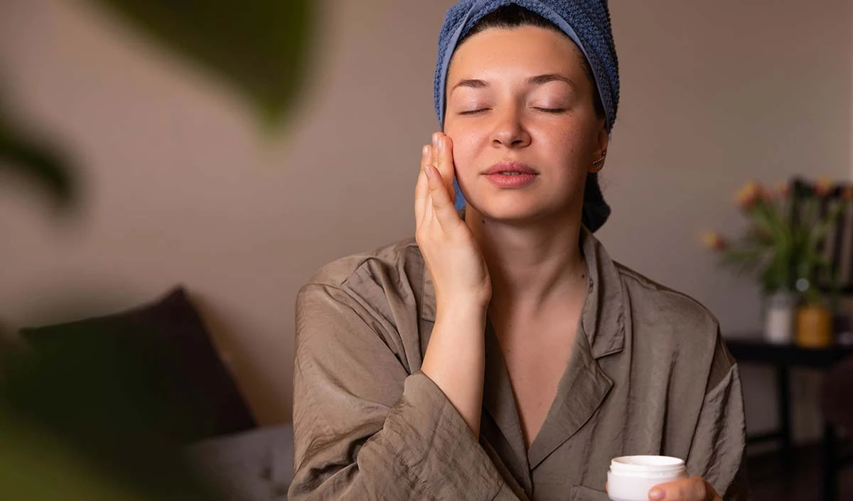 प्राइमर खरीदने से पहले इन बातों का रखें ध्यान, मिलेगा फ्लॉलेस लुक