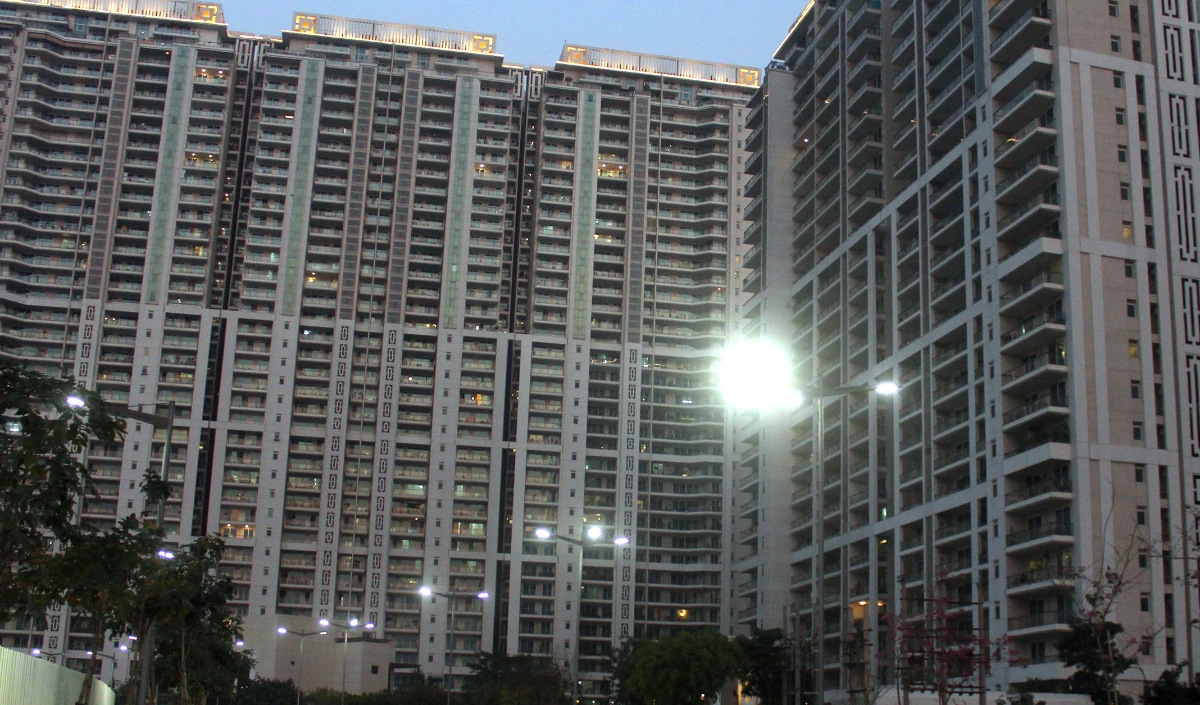 Bharat City Society Suicide | गाजियाबाद में 3 सगी बहनों ने 9वीं मंजिल से कूदकर जान दी, ‘मम्मी, पापा सॉरी’ नोट छोड़ा, गेमिंग ऐप पर शक