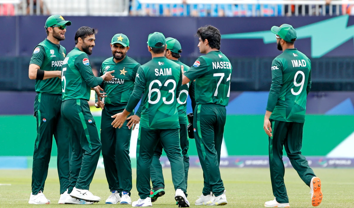 T20 World Cup | पाकिस्तान क्रिकेट में ‘महाप्रलय’! भारत से हार के बाद बाबर, शाहीन और शादाब को बाहर करने की उठी मांग