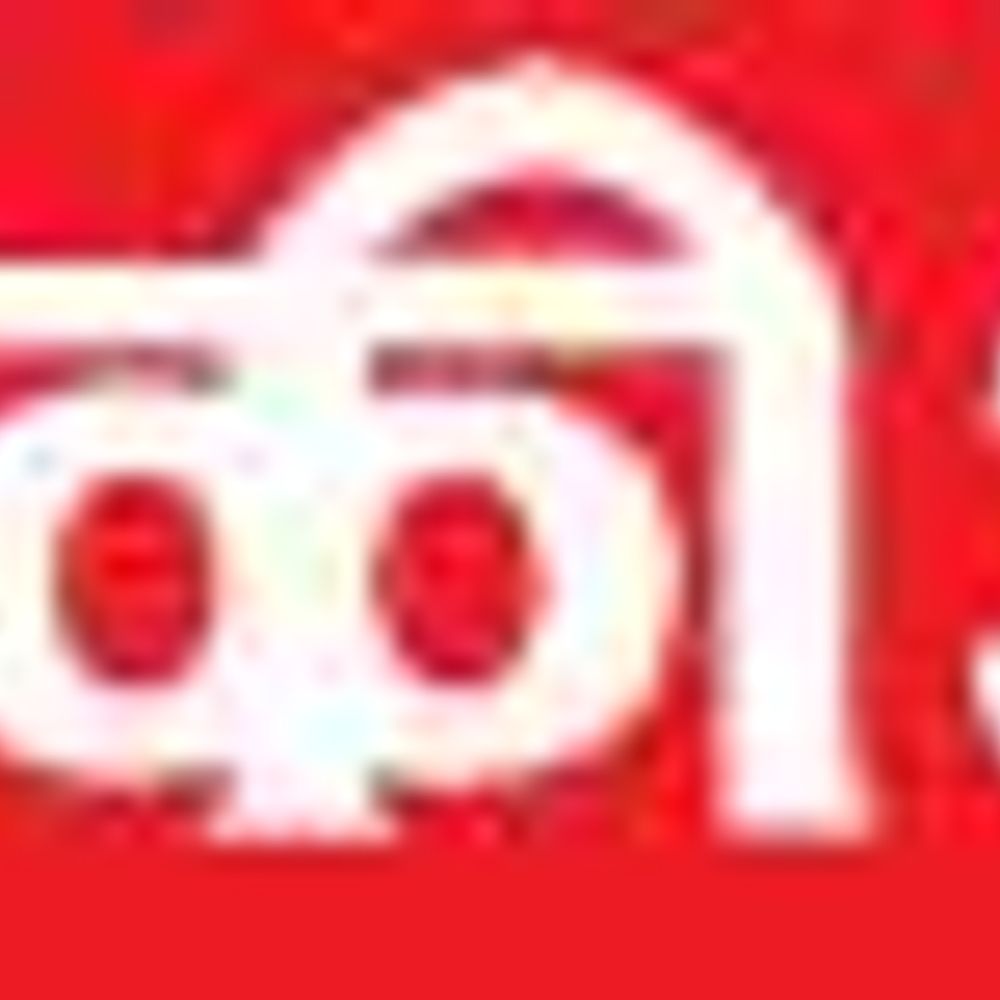 आठ महीने में टूटी सड़क, लोग परेशान