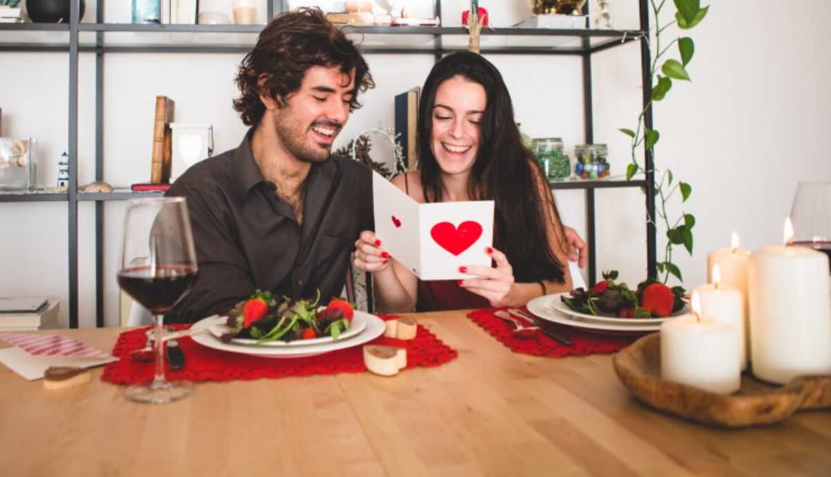 Valentine Week 2026: रोज डे से लेकर प्रपोज डे तक, प्यार के दीवानों का वैलेंटाइन कैलेंडर जारी, नोट कर लें तारीख