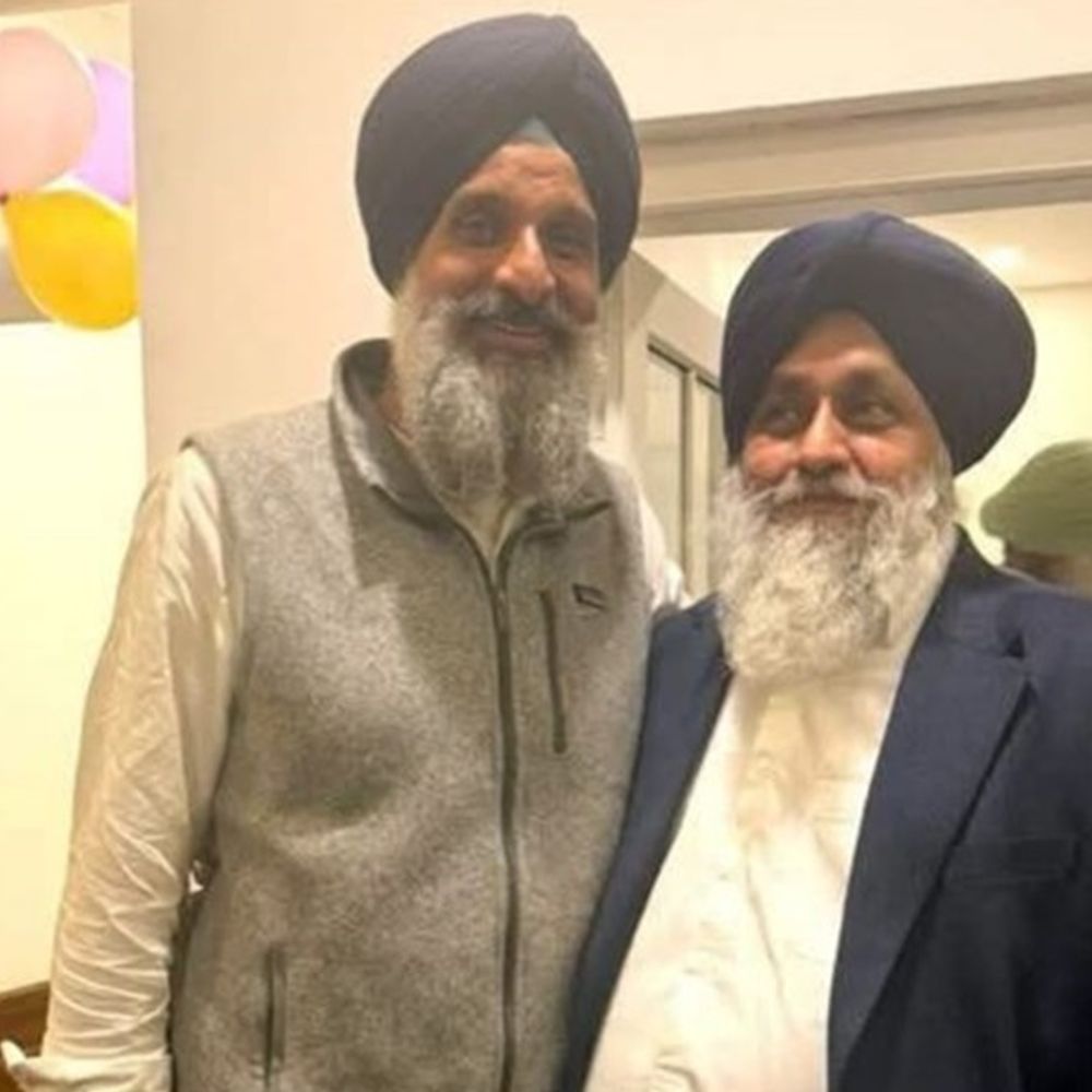 पंजाब की बड़ी खबरें:बिक्रम मजिठिया से मिलने पहुंचे सुखबीर बादल, जेल से बाहर आने के बाद चंडीगढ़ पहुंचे