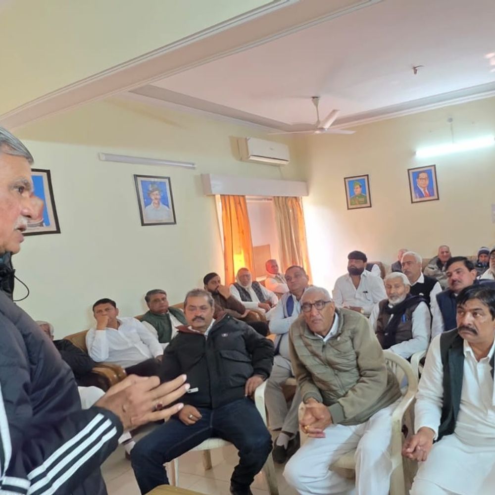 सोनीपत में इनेलो की हुई संगठनात्मक बैठक:पार्टी सिंबल पर लड़े जाएंगे चुनाव; बुढ़ापा पेंशन काटे जाने के विरोध में चंडीगढ़ में होगा प्रोटेस्ट