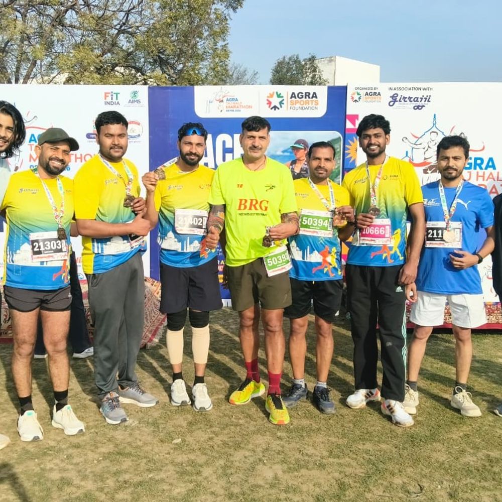 बहादुरगढ़ रनर्स ग्रुप ने किया शानदार प्रदर्शन:आगरा हाफ मैराथन में राजेश और सोहनलाल ने पाया प्रथम स्थान