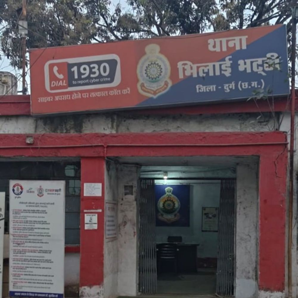 भिलाई में मसाला व्यापारी से 1.70 लाख कैश की झपटमारी:नकाबपोशों बाइक सवारनों ने पावर हाउस ब्रिज पर व्यापारी की चलती गाड़ी में कैश से भरा बैग छिना