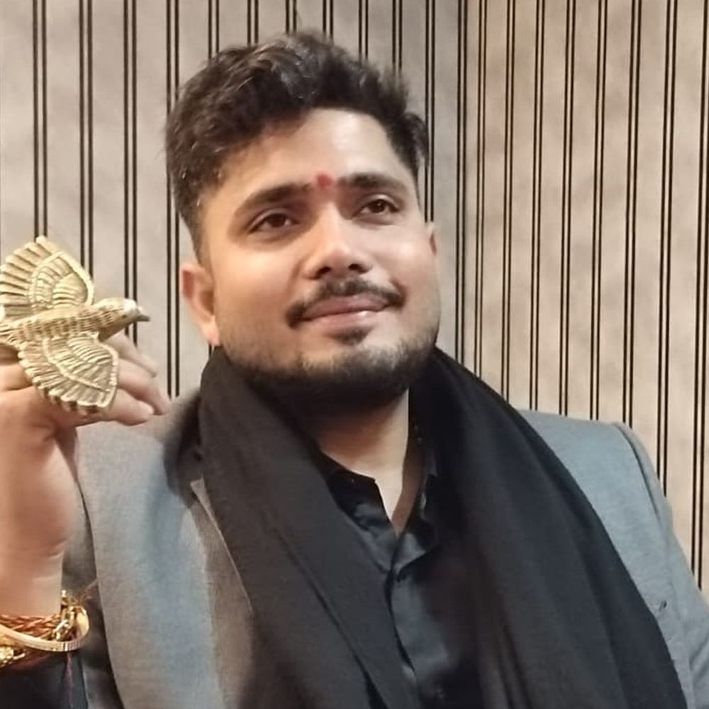 ज्योतिषाचार्य सुमिताचार्य बोले-अविमुक्तेश्वरानंद पर संकट का योग:द डिक्टेटर एस्ट्रोलॉजर नाम से चर्चित सुमिताचार्य शंकराचार्य के पक्ष में उतरे